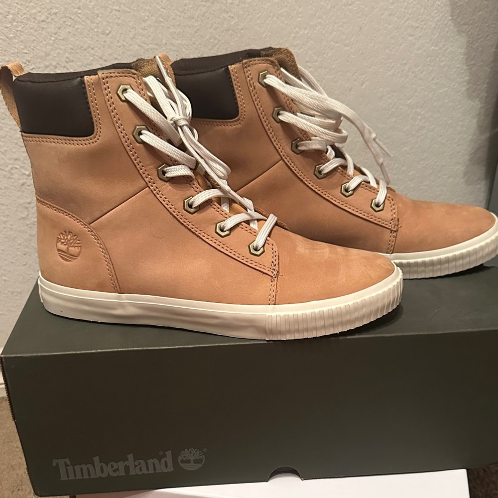 Timberland Women’s Brown And Cream Sneakers View 2